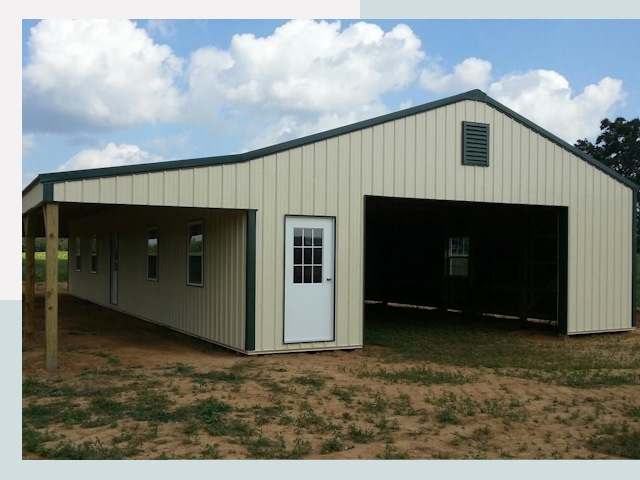 Строительство конюшен в Усолье-Сибирском