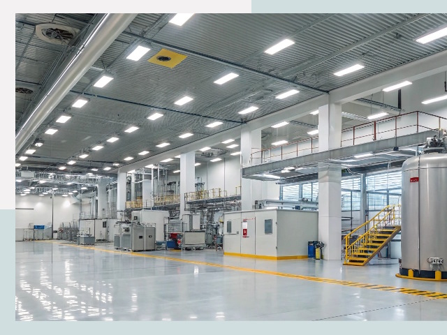 Освещение ангаров в Усолье-Сибирском от 619 руб. - Эффективные решения