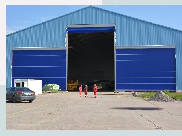 Ангарные ворота в Усолье-Сибирское от СтальСтрой-Сль по цене 619 руб.