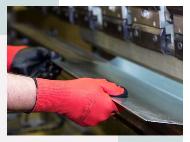 Гибка металла в Усолье-Сибирское от 619 руб. - Надёжно и быстро